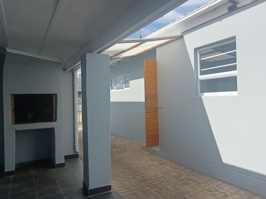 To Let 3 Bedroom Property for Rent in Kleinkrantz Western Cape